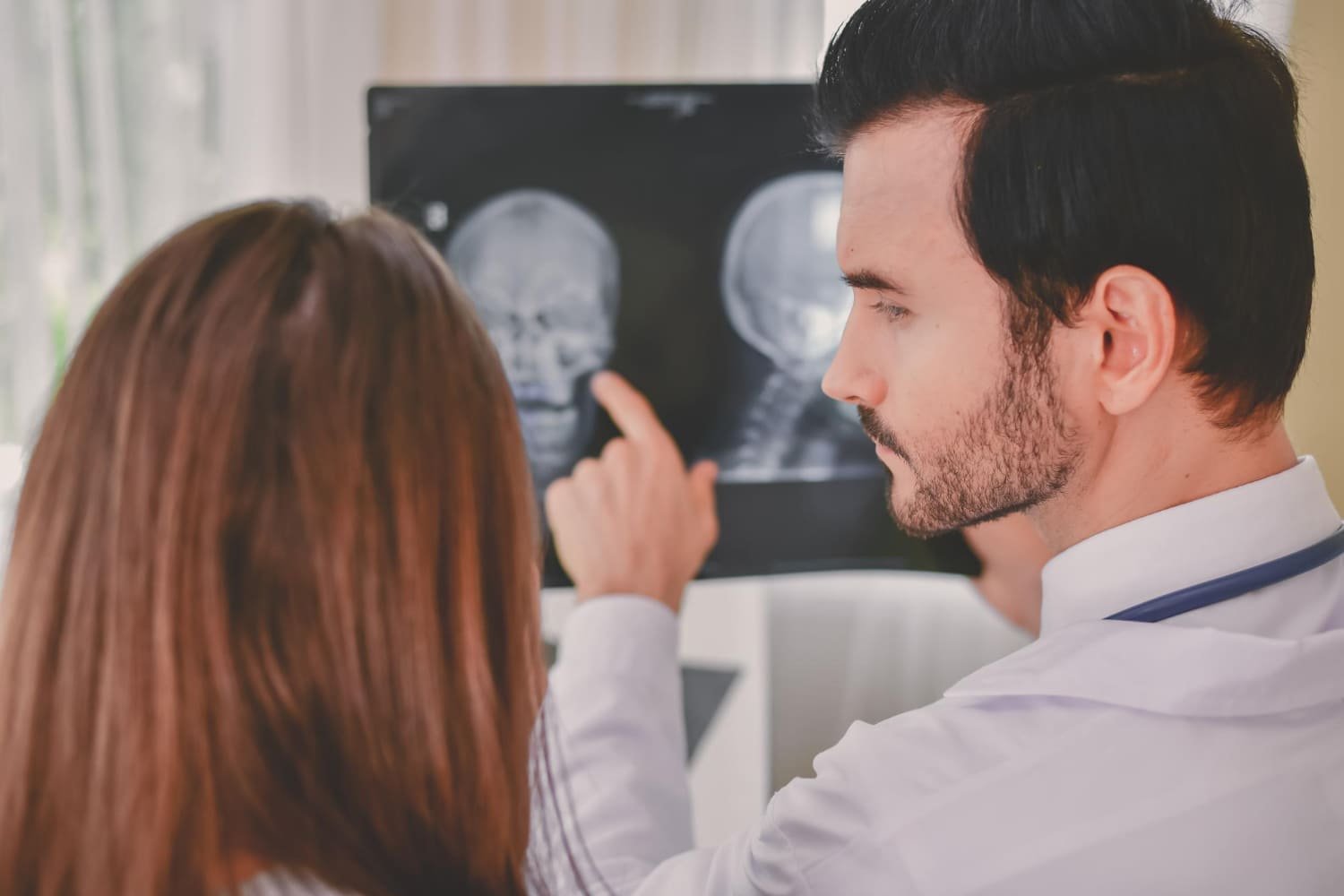 Colocación de sistema de derivación ventrículo peritoneal y tercer ventriculostomía endoscópica en CDMX: Opciones avanzadas en neurocirugía